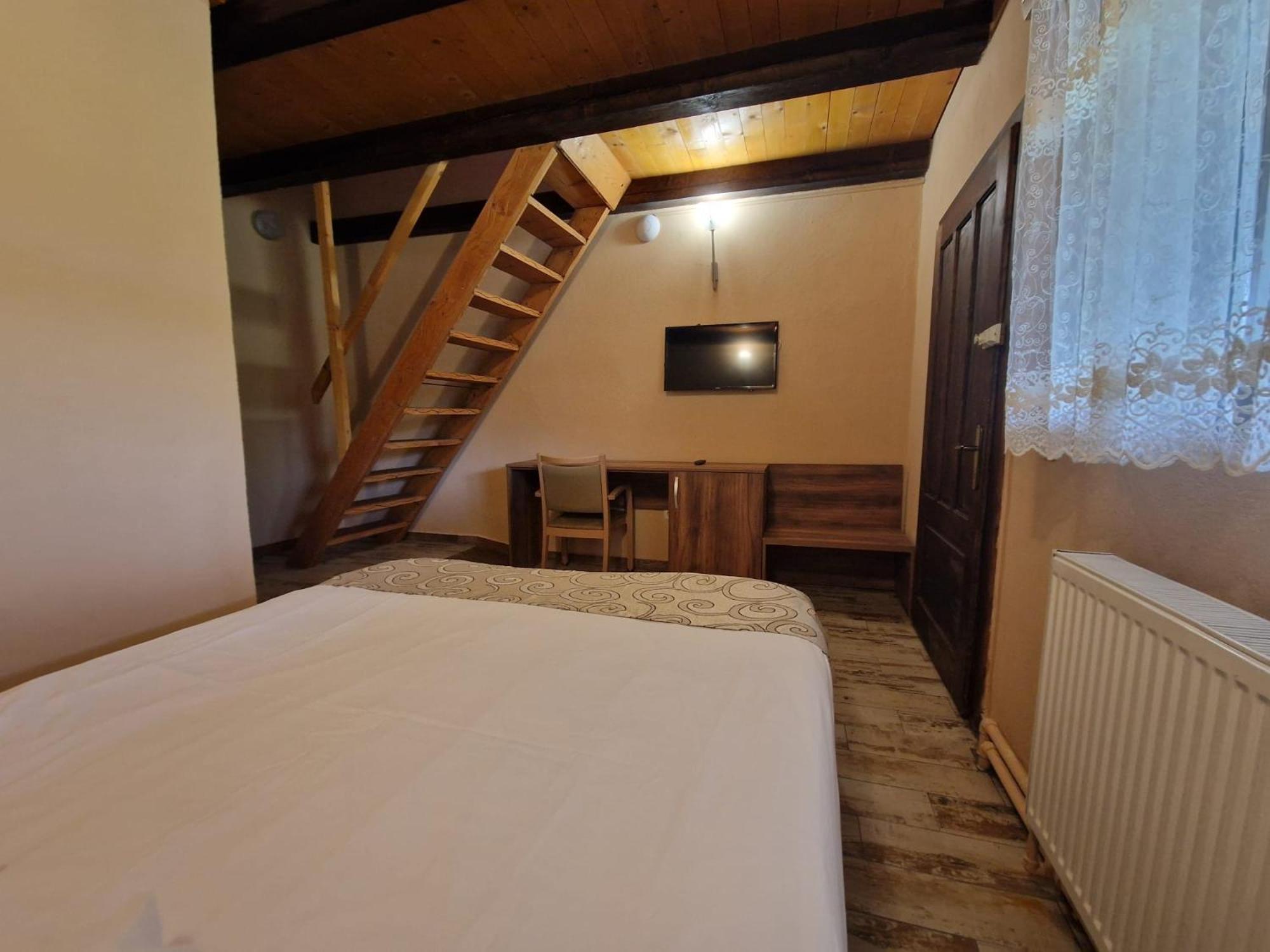 Vila Sura Razoare Сигишоара Экстерьер фото
